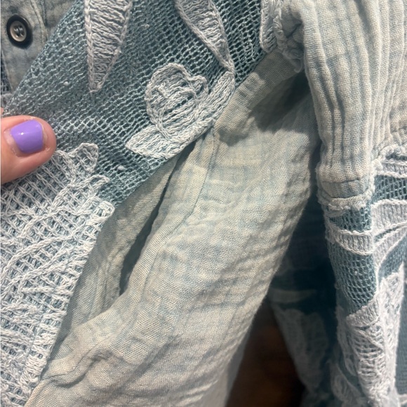 Oli & Hali Sabine Embroiderd Lace Button Front Blouse - Picture 11 of 13